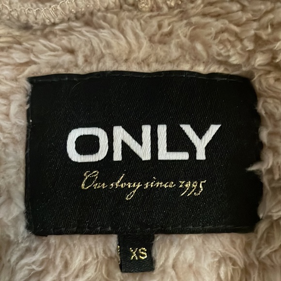 Super Soft Sherpa Shacket Sweater Cardigan - Picture 7 of 12